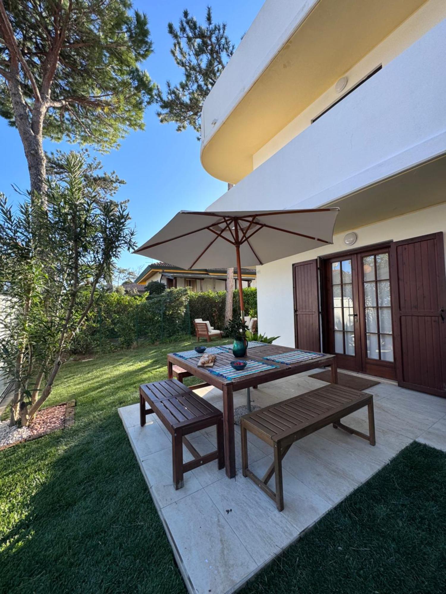 Villa Vittoria Lignano Sabbiadoro Bagian luar foto